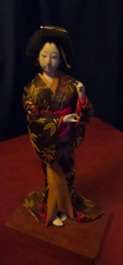 KIMG1788 (2)Japanese doll